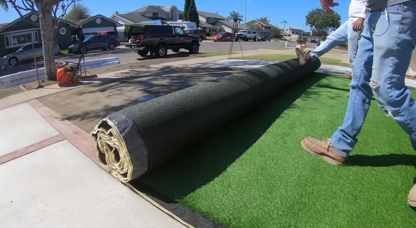 Mud-free artificial grass installation in Montgomery, AL